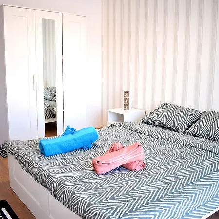 Lägenhet In The Center Apartament
